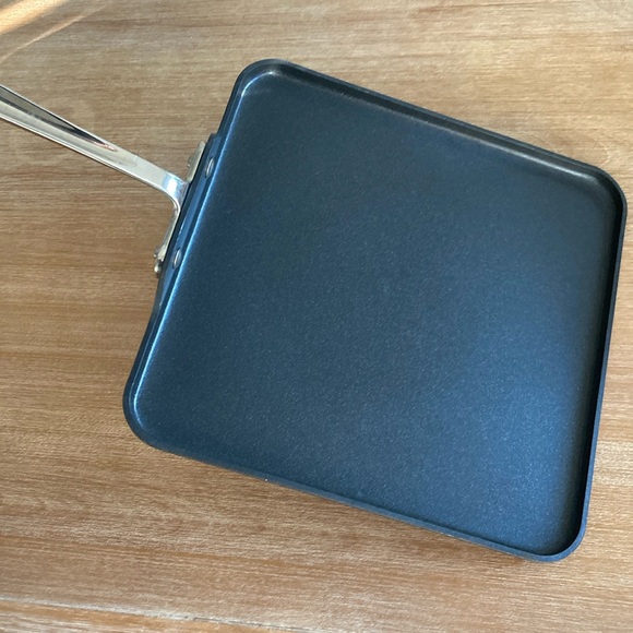 All-Clad Nonstick Square 11 inch Griddle Pan - Picture 2 of 10